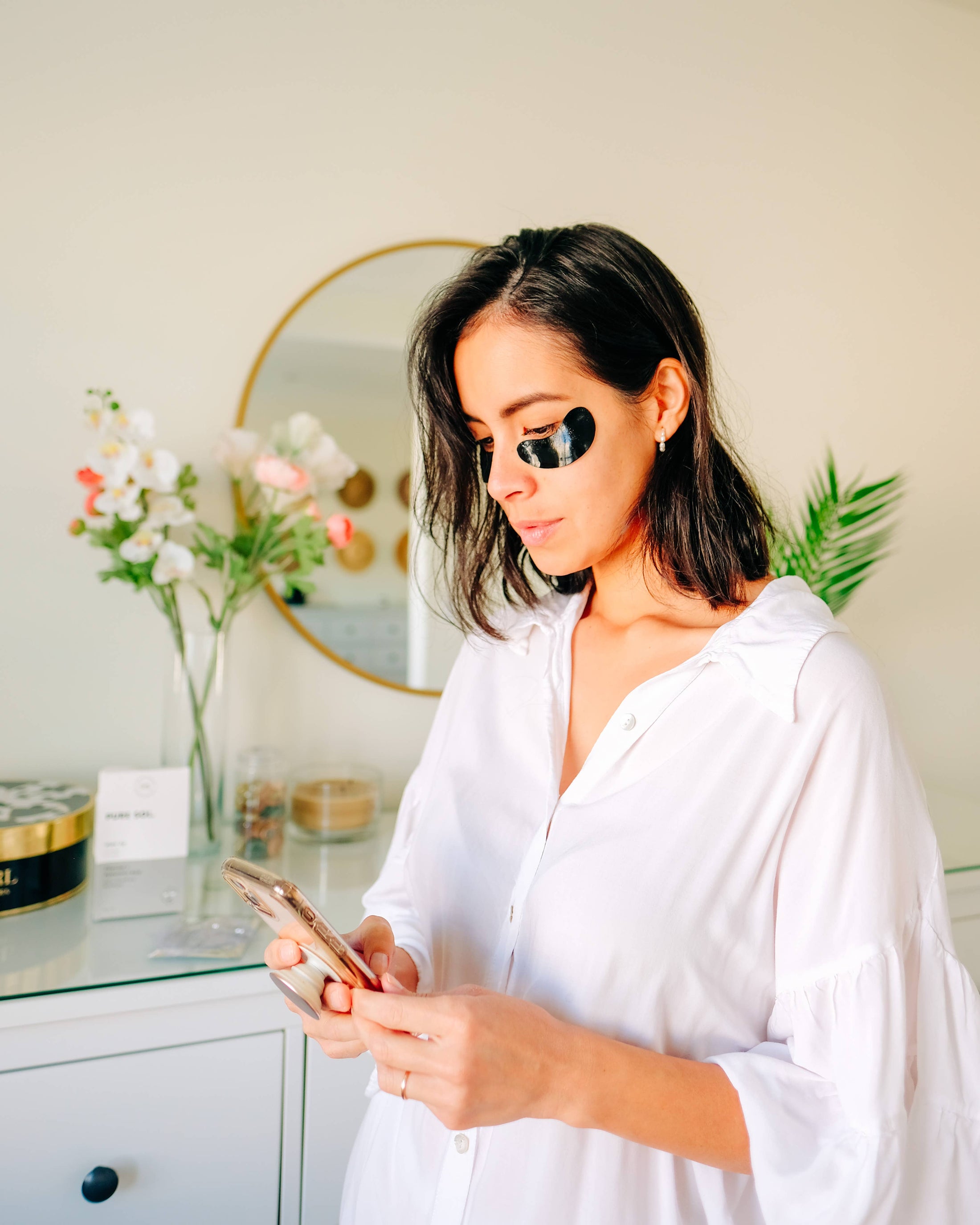 Wake Up! Charcoal + Hyaluronic Acid Eye Mask - 1 pair