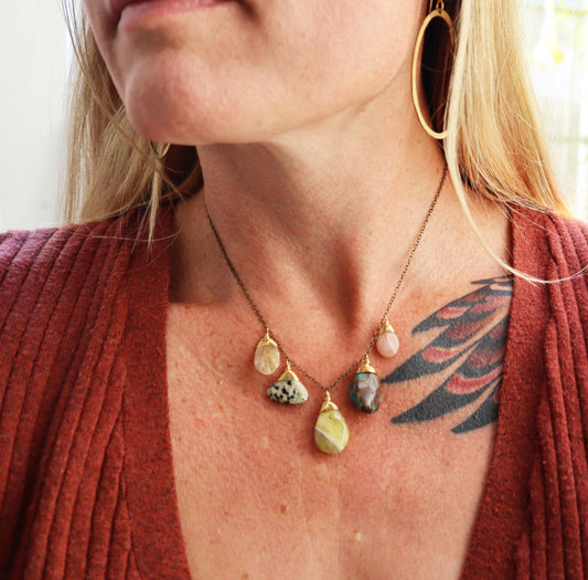 SPONTANEOUS NECKLACE