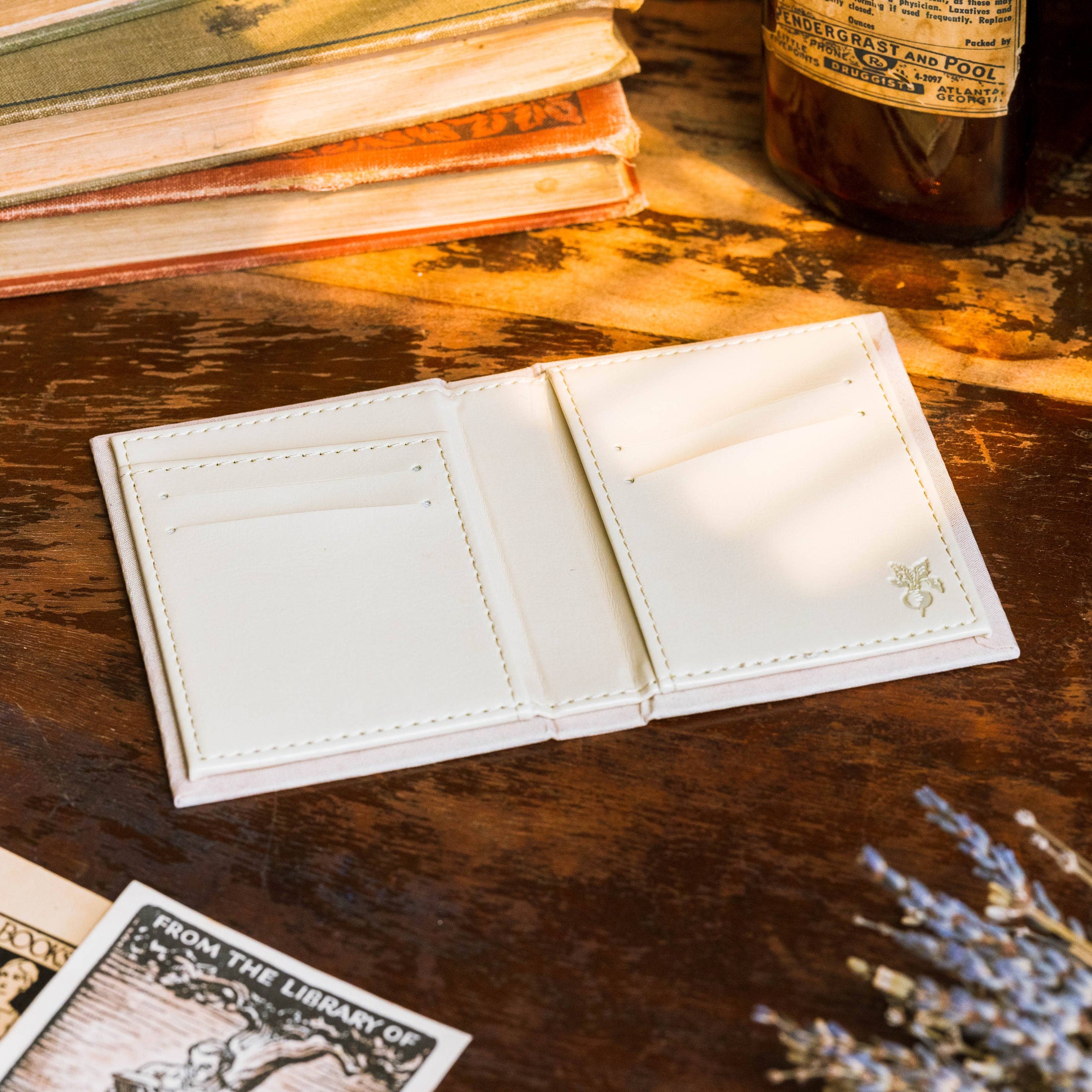 Le Fantôme de l'Opéra by Gaston Leroux 1910 (Phantom of the Opera) Book Wallet