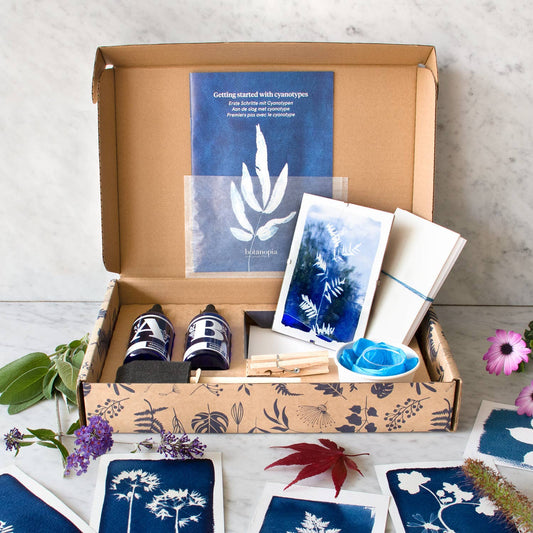 Cyanotype Kit – DIY kit to make blueprints & sun prints