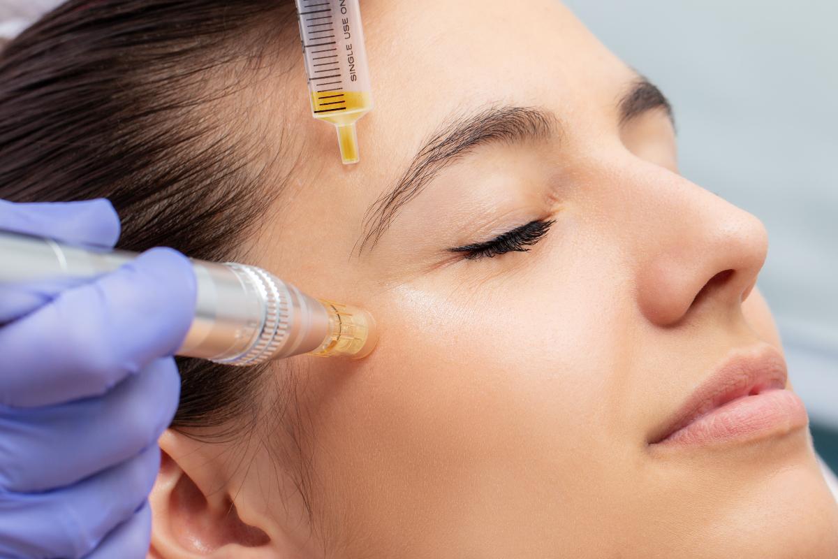 PREVIEW PRICING: SAVE 30% on our NEW STEM CELL COCKTAIL FACIAL TREATMENT